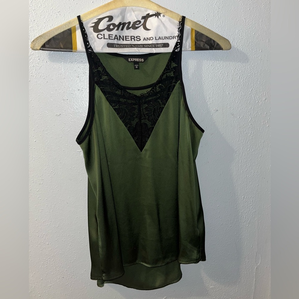 Express Top Size M